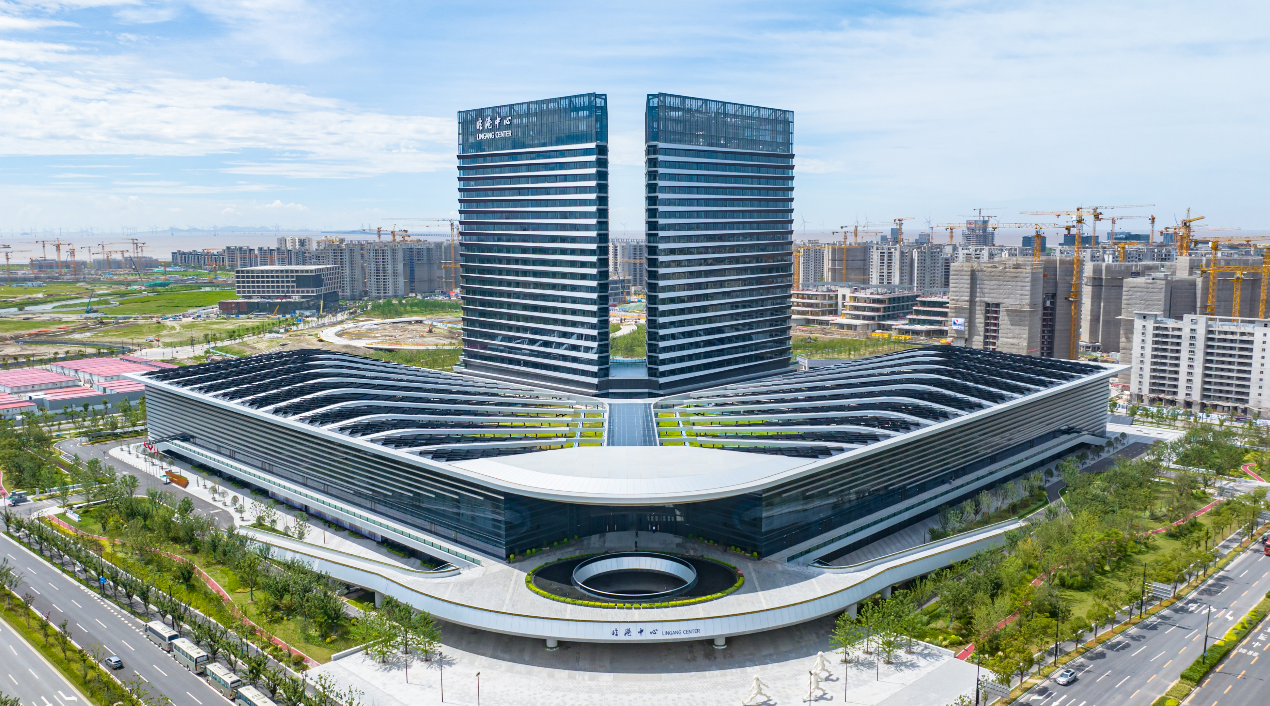 全国最大、上海市首个超低能耗公建项目—j9九游会中心BIPV